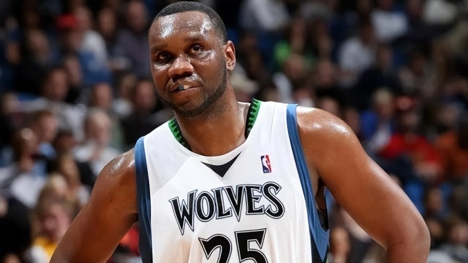 07年凯尔特人为得到加内特送出7个筹码,他们是谁,后面发展如何