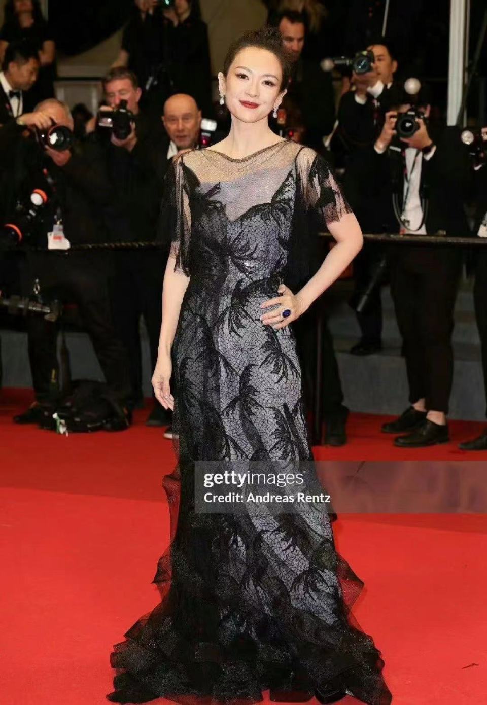 章子怡的戛纳vlog,很松弛,更有种大家不认识的怡然之美