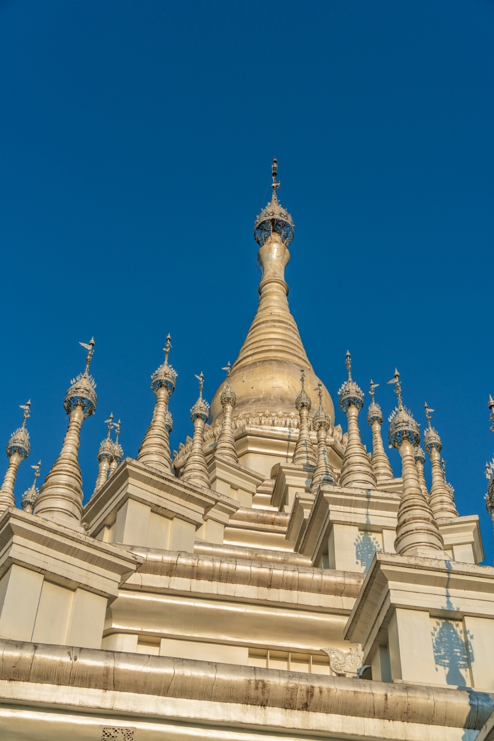 德宏州芒市勐焕银塔