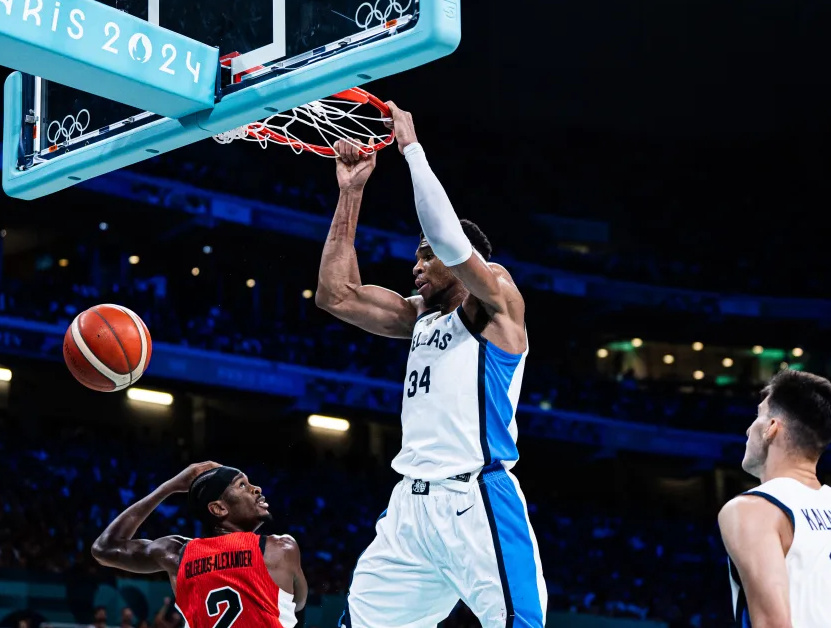 字母哥奥运首秀空砍34 5!亚历山大21 5 7关键球扎心太狠