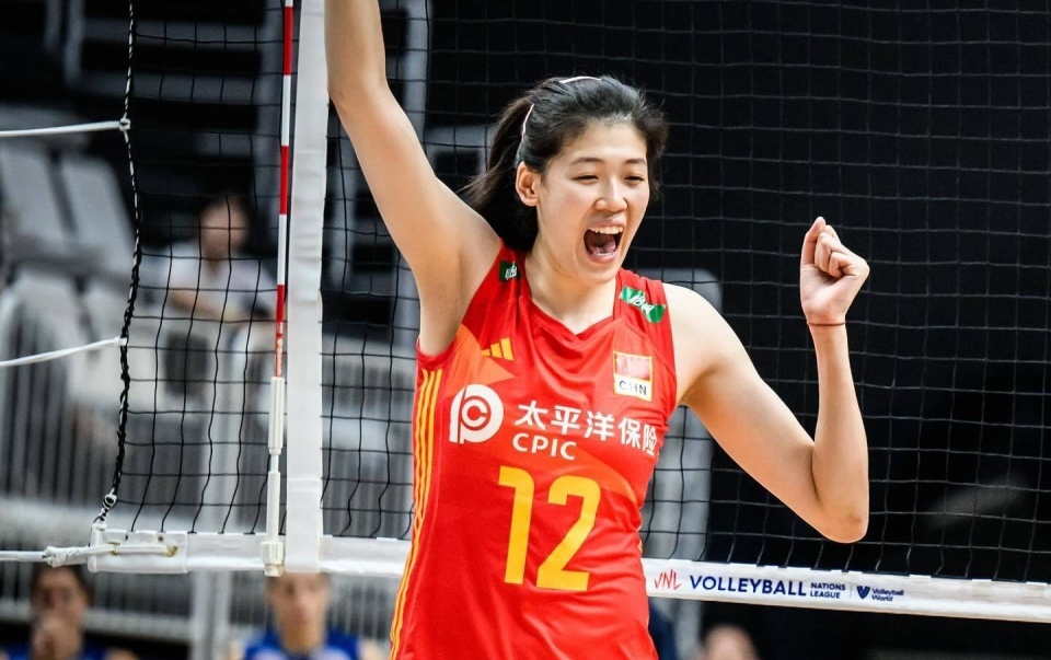 李盈莹说出心里话!四场比赛得分王不居功,谦虚评价朱婷感动球迷