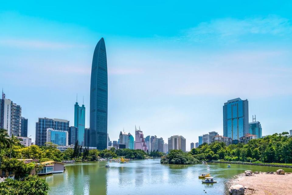 都说深圳比北京还要好，两座城市都住过，同为一线真的差距有点大_腾讯新闻