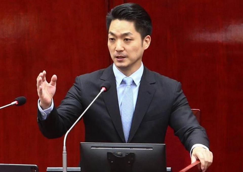 蒋万安见大陆代表,台议员不满:对方仅是处级干部,这是无尊严的交流