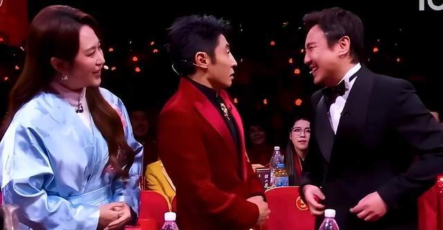 “沈騰說錯詞”衝上熱搜，網友：別人忘詞是事故，沈騰忘詞是節目 - 