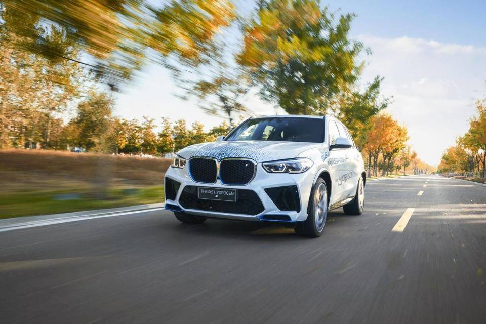 绝对的绿色出行绝对的续航零焦虑体验宝马ix5氢燃料电池车