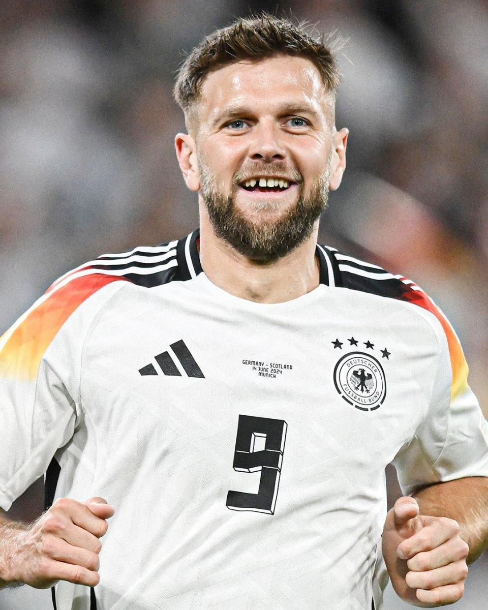 欧洲杯专栏:还好有中锋!菲尔克鲁格读秒绝平帮德国稳住第一