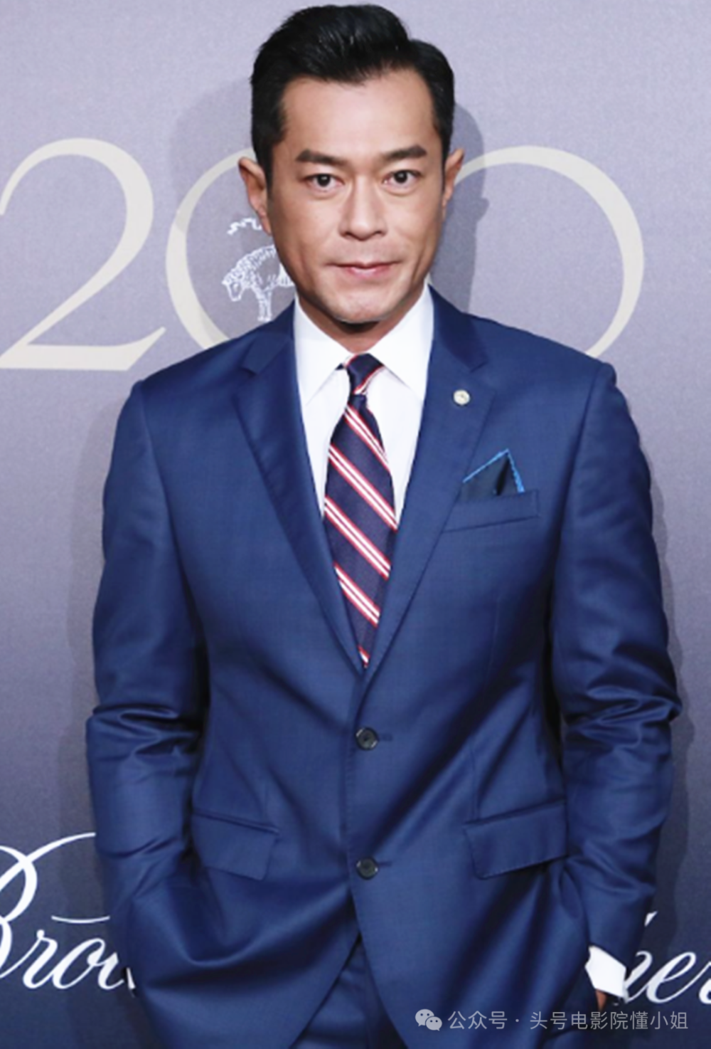 77岁香港女星获奖,古天乐恭喜!给她私人电话号码,关系藏不住了