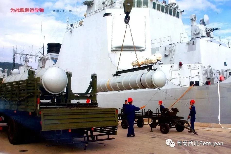055带448枚导弹？055不是近程防空舰 也不是所有导弹都能“一坑四弹”_腾讯新闻
