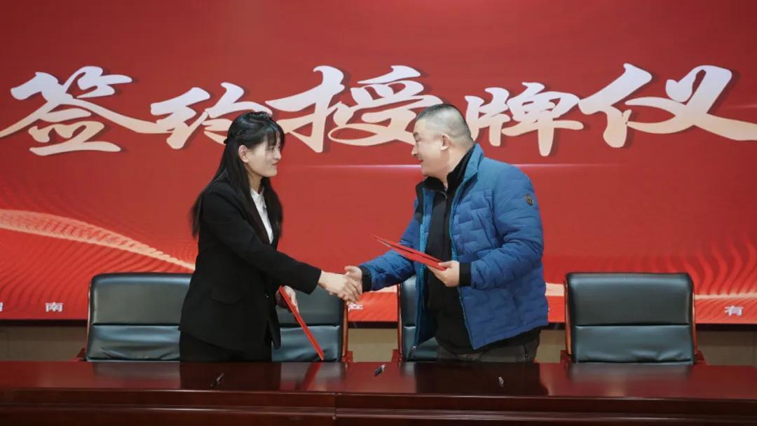 “熱血鑄軍魂 聚力創未來”——渭南軍事博覽園2025年年會暨2026年產品推介會成功舉辦 - 