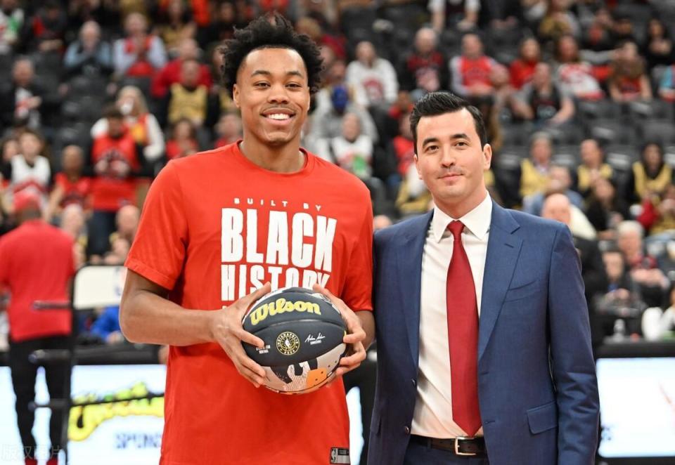 猛龙也有三双王率队击败步行者巴恩斯单赛季三双统计超越詹姆斯