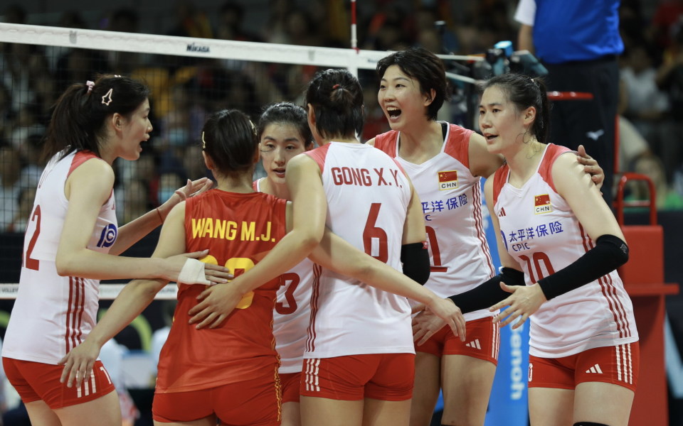 cctv5全国直播巴黎奥运资格赛中国女排vs加拿大,冲击4连胜