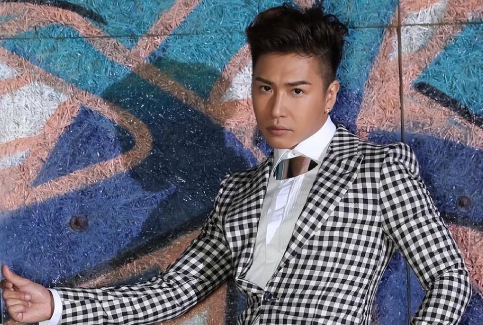 没想到,张艺兴在节目上的一个举动,让内娱多少男明星自愧不如!