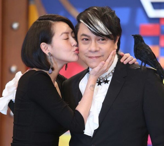 蔡康永曝小s深受风波影响见面就骂脏话只能聊开心事去引导她