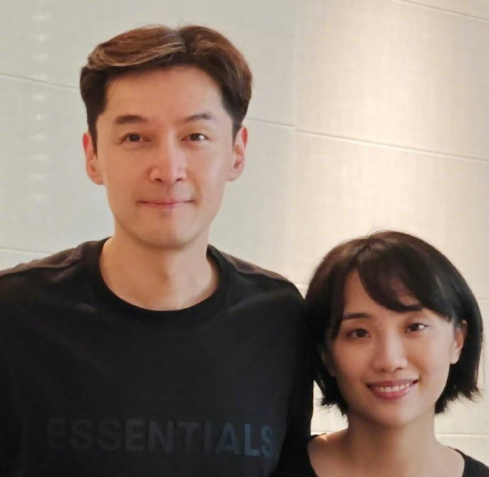 愛奇藝：2024香港內(nèi)部最準(zhǔn)資料胡歌首談和太太相處模式：娶了素人老婆，能有什么煩惱呢