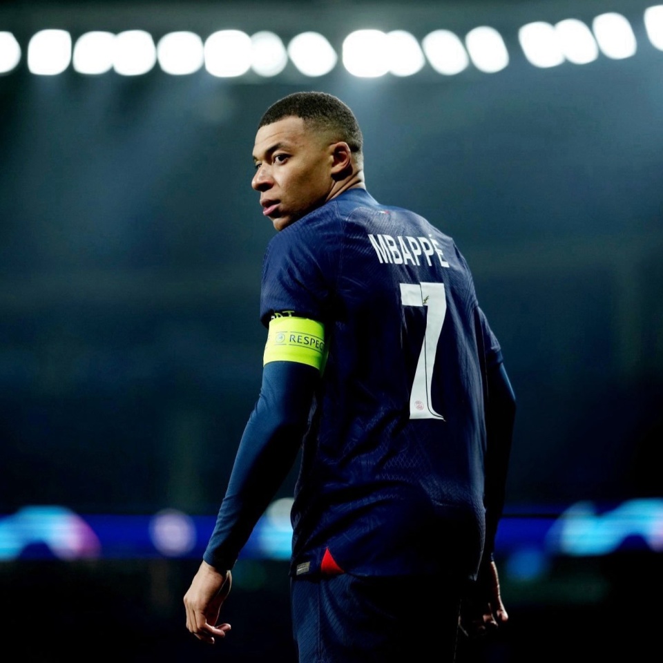 姆巴佩为离队拼了,分2次补偿巴黎1.8亿,去皇马拿金球奖