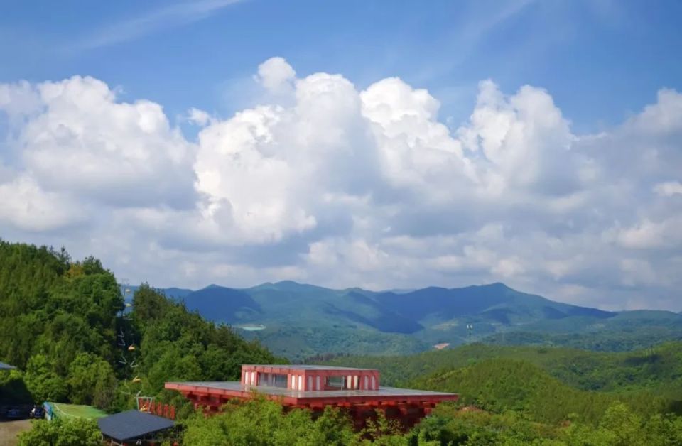 青山映碧水,客如画中游丨丹江大观苑五一人气火爆!