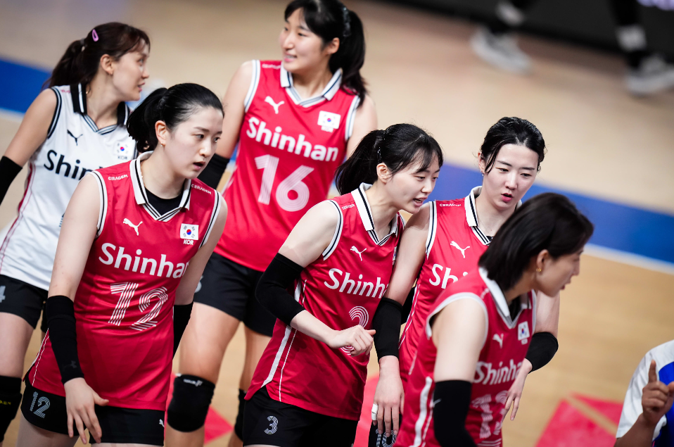 菜鸡互啄!韩国女排3-2法国队,获得第二胜,世界排名上升5位