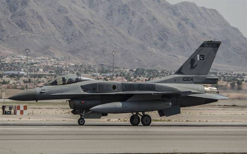 F-16սˣӡȻԱ