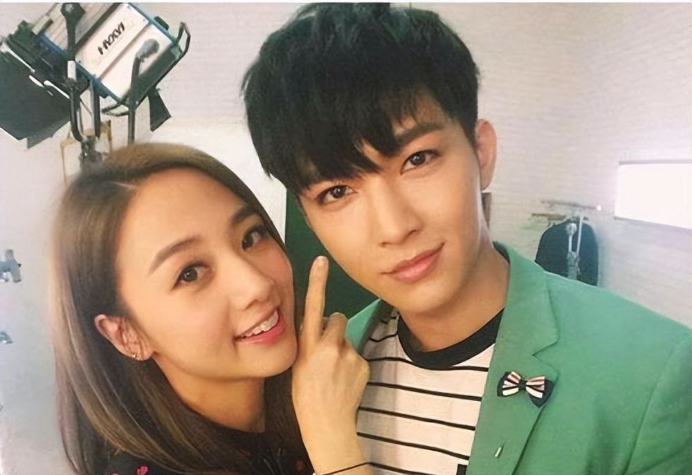 都被偷拍炎亚纶痛哭否认拍视频鞠躬道歉被拒邱耀乐崩溃低头