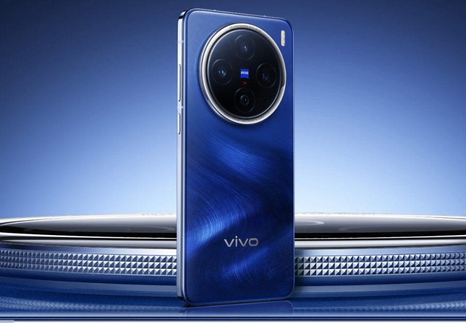 vivo不讲武德，高端机突降至3329元，天玑9400+100倍变焦+5800mAh