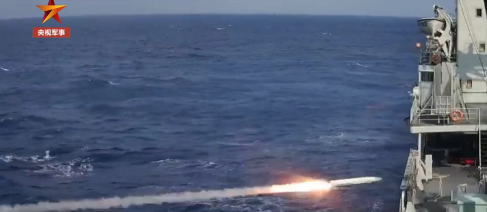 ˮ��150�ף�һ����ɱ��Ǳ��ӥ��18�ع�