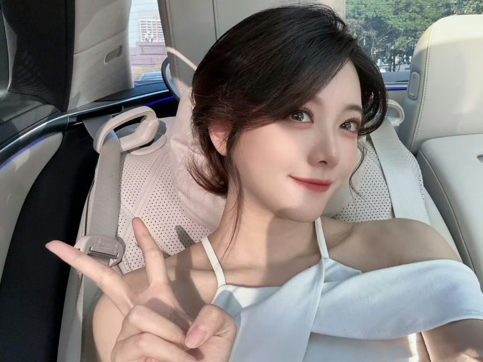 uzi健身被调侃p图,doinb回去服兵役了?_腾讯新闻