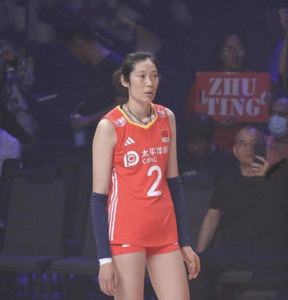 争议!朱婷透露采访需要教练同意 蔡斌奇葩管理规定又引一片骂声