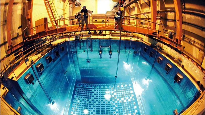 美国放弃的钍基熔盐堆，中国却计划重启并取得进展，连核动力航母都得靠它_腾讯新闻