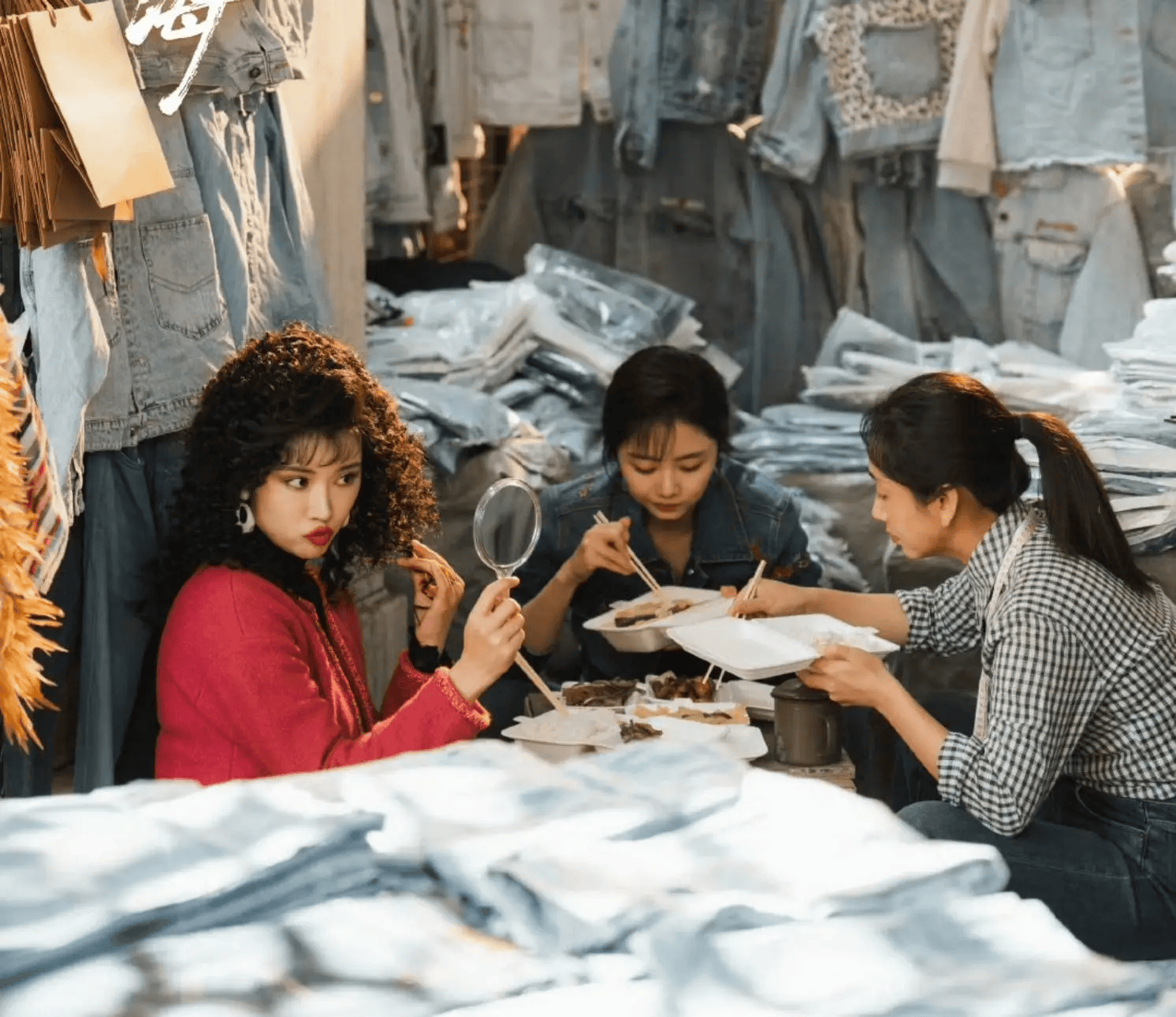 CCTV8首播！30集女性群像年代劇！接檔《純真年代的愛情》，《我的山與海》收視率爆了 - 