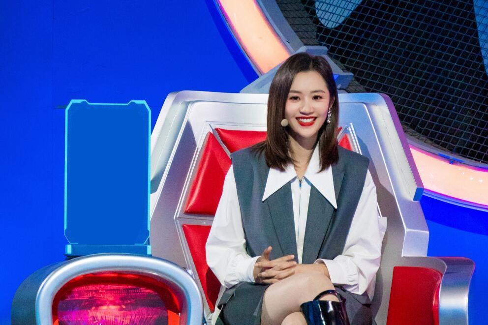 比如水哥的微观辨水,鲍云的蜂巢迷宫,王峰的记忆力,陈冉冉的计算力