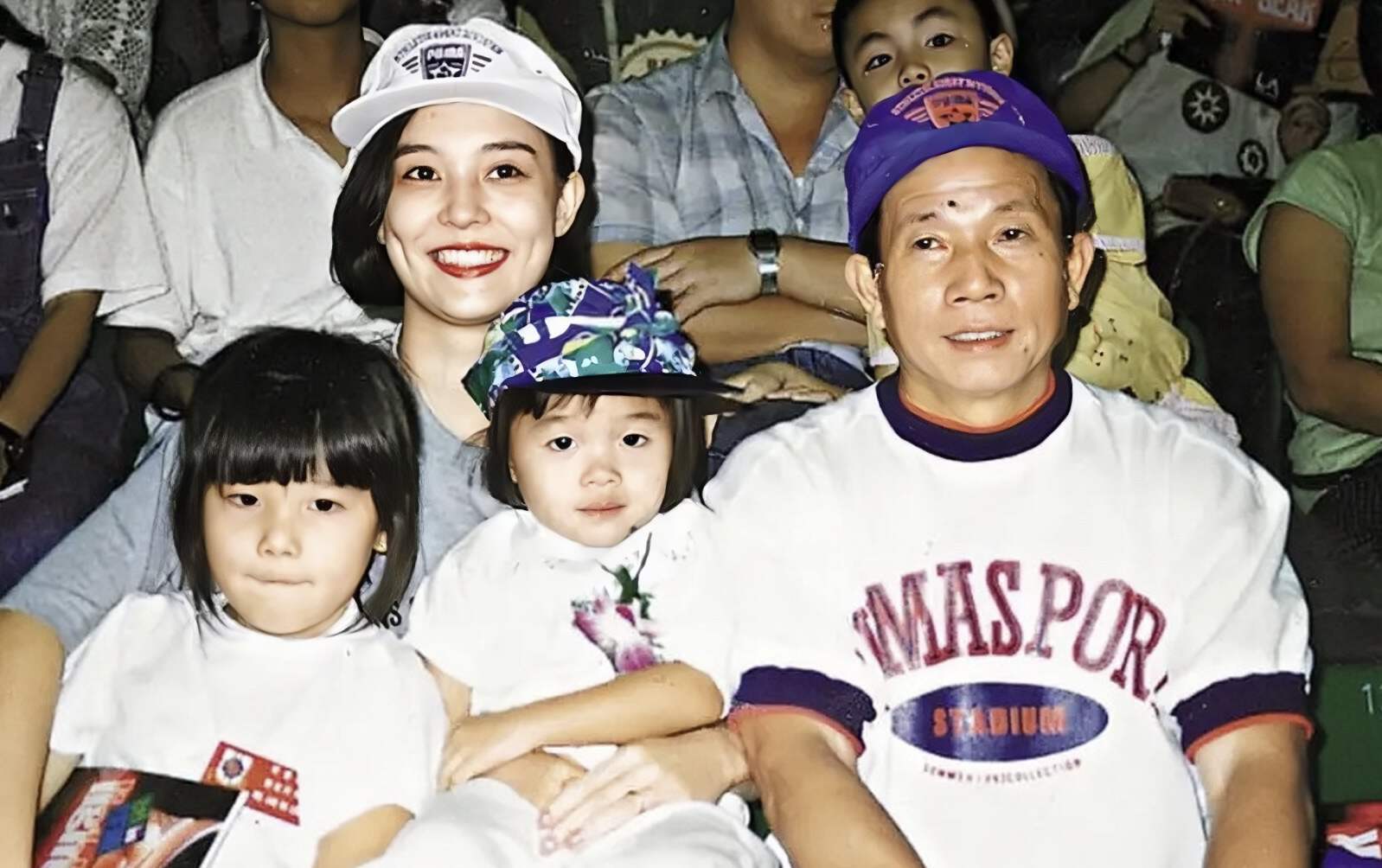 突發！香港知名演員骨灰被盜後終於找到，遺孀準備撒向大海 - 