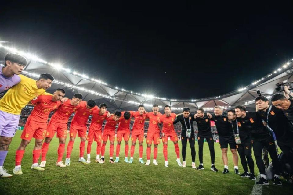 中韩足球差距全方位在主场连判罚也未占到便宜