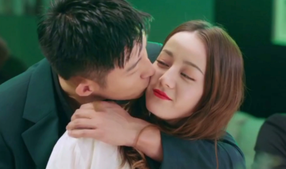 黄景瑜承认离婚,与前妻达成和解,网友:热巴可以放心和他在一起_腾讯