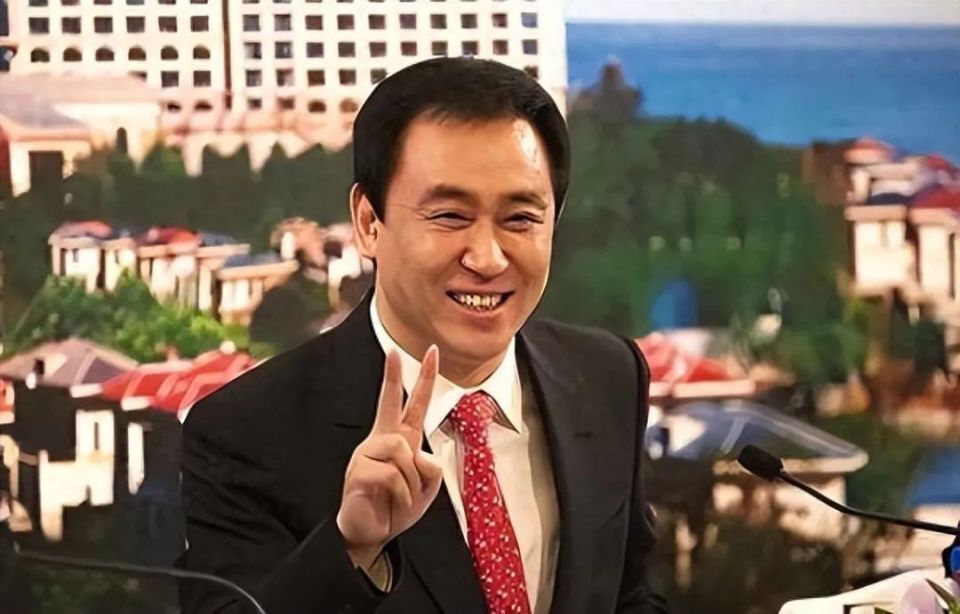 许家印进宫"捡肥皂",网红直播作秀!资本伸向百姓的手,该断了-腾讯新闻