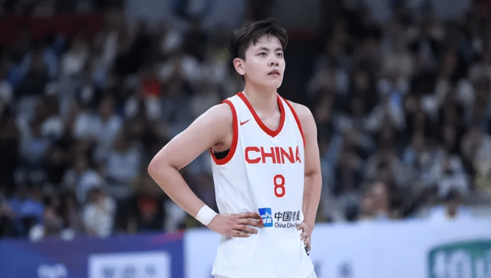 不只会打三人制,杨舒予化身克莱,女篮逆转袋鼠军团