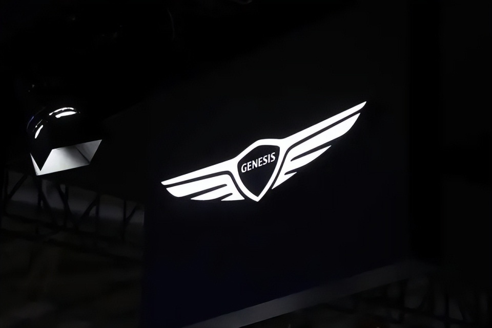 当你觉得捷尼赛思销量拉胯时捷尼赛思可能笑你不懂豪华