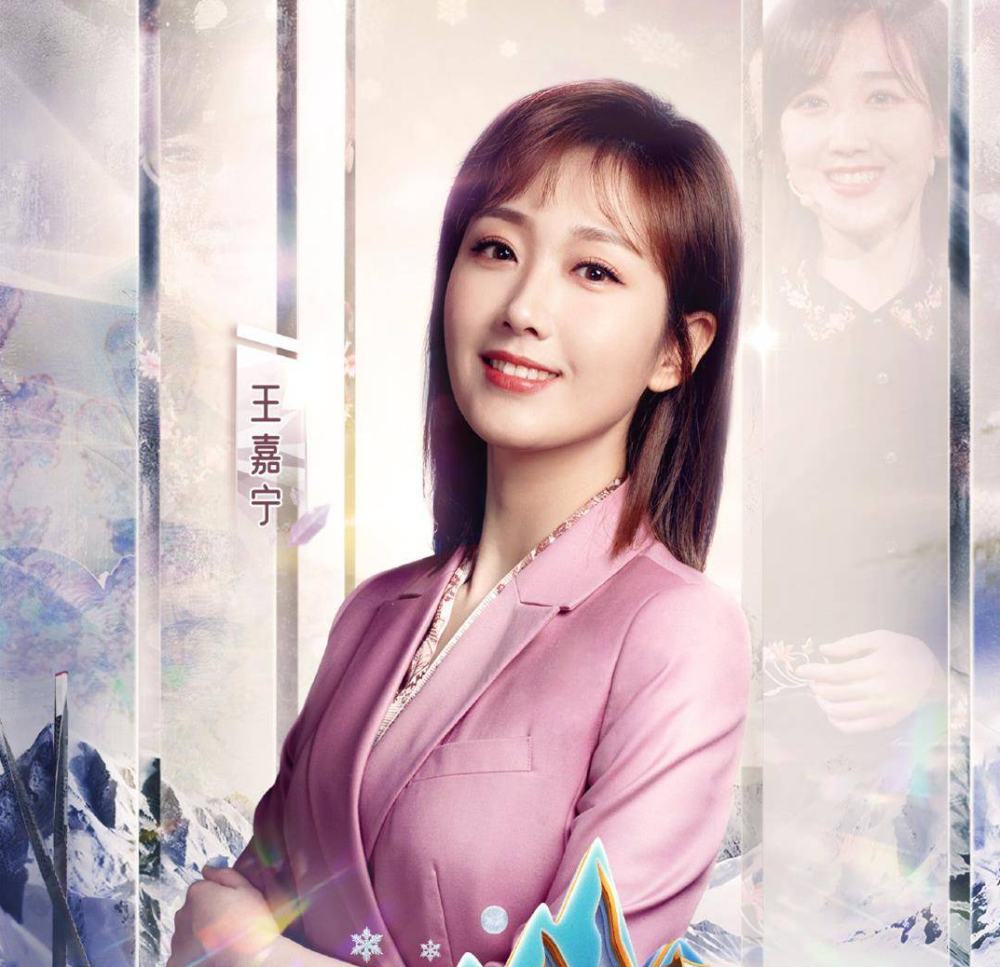 春晚主持阵容发布28岁美女主持首次上阵曾被网友称作撒贝宁接班人