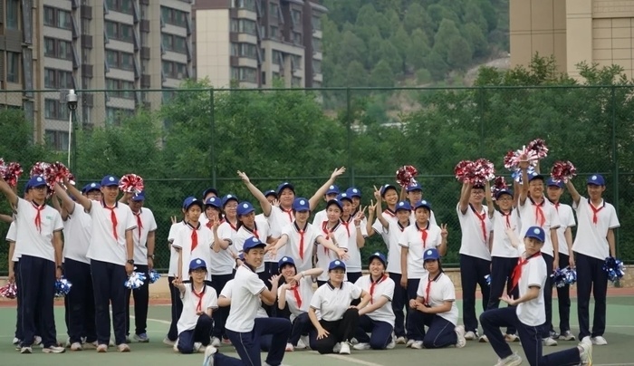 济南市市中区泉秀学校举行第五届班级艺体节展演
