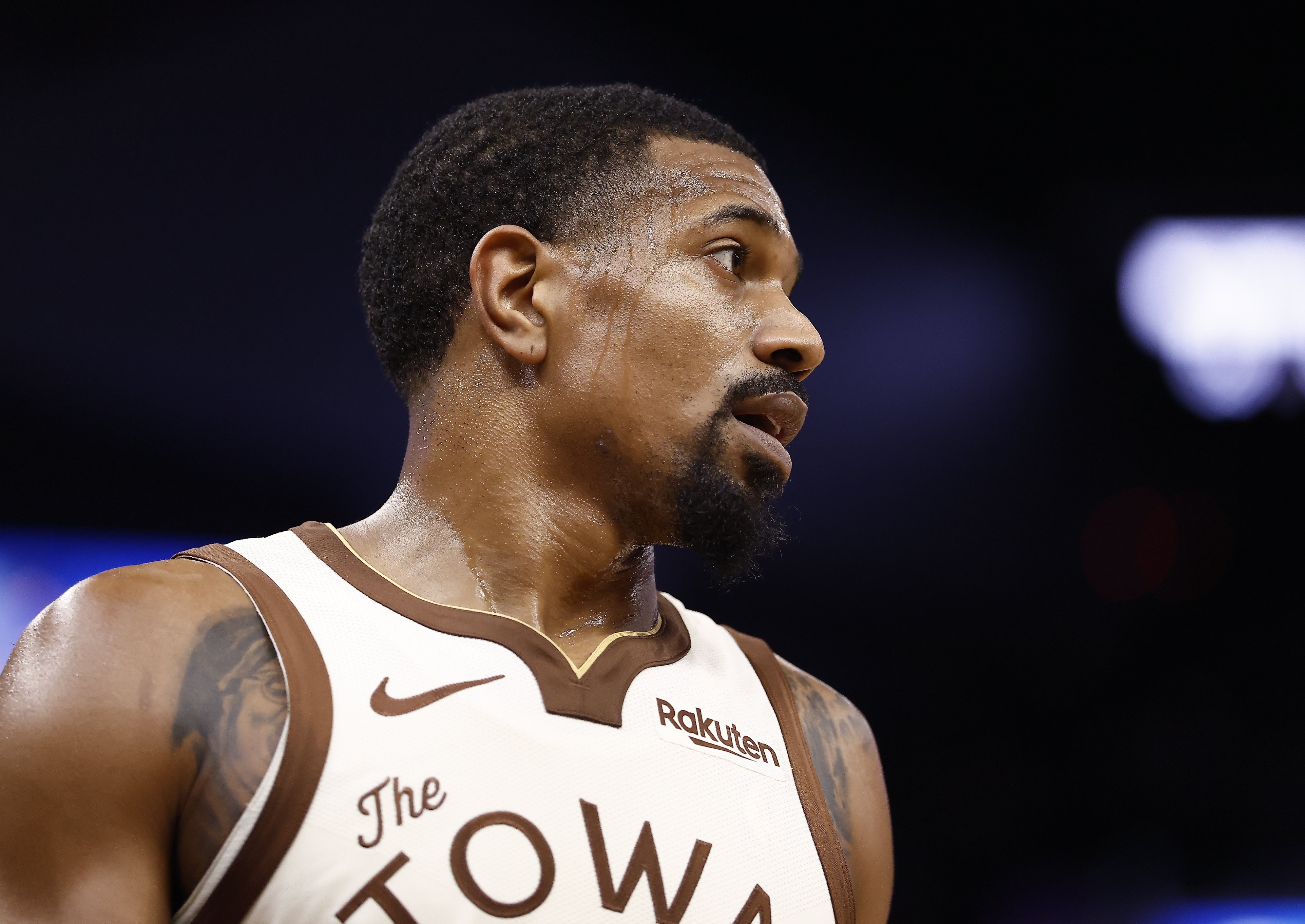 庫里38分勇士仍連敗！巴特勒報銷放大4項短板 庫明加傷退雪上加霜 - 