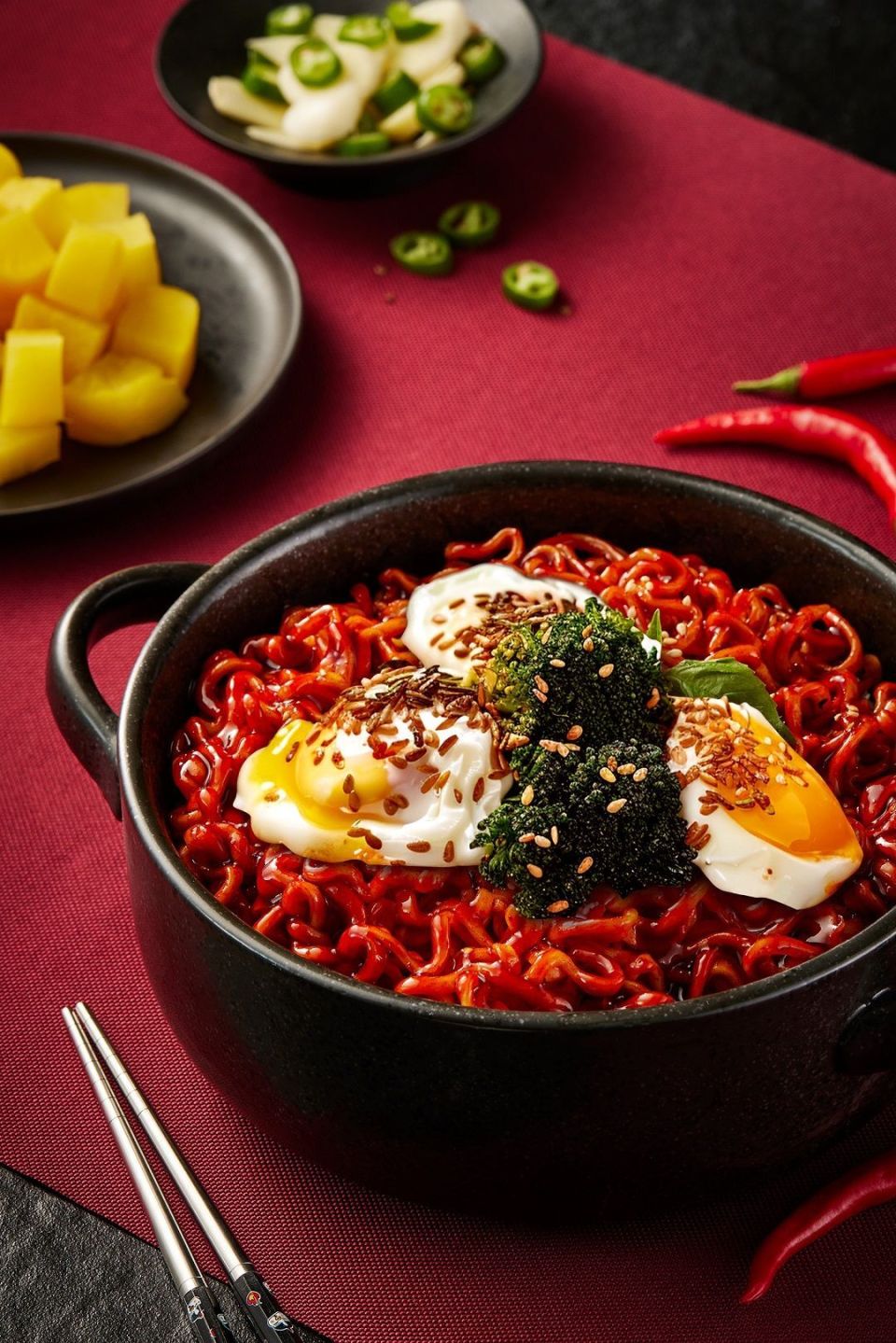 火鸡面太辣?三养食品:远不及小米辣的三分之一!