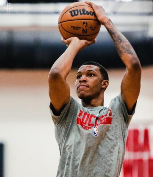 够勤奋多位火箭队球员现身休斯顿开始合练未见3位核心身影