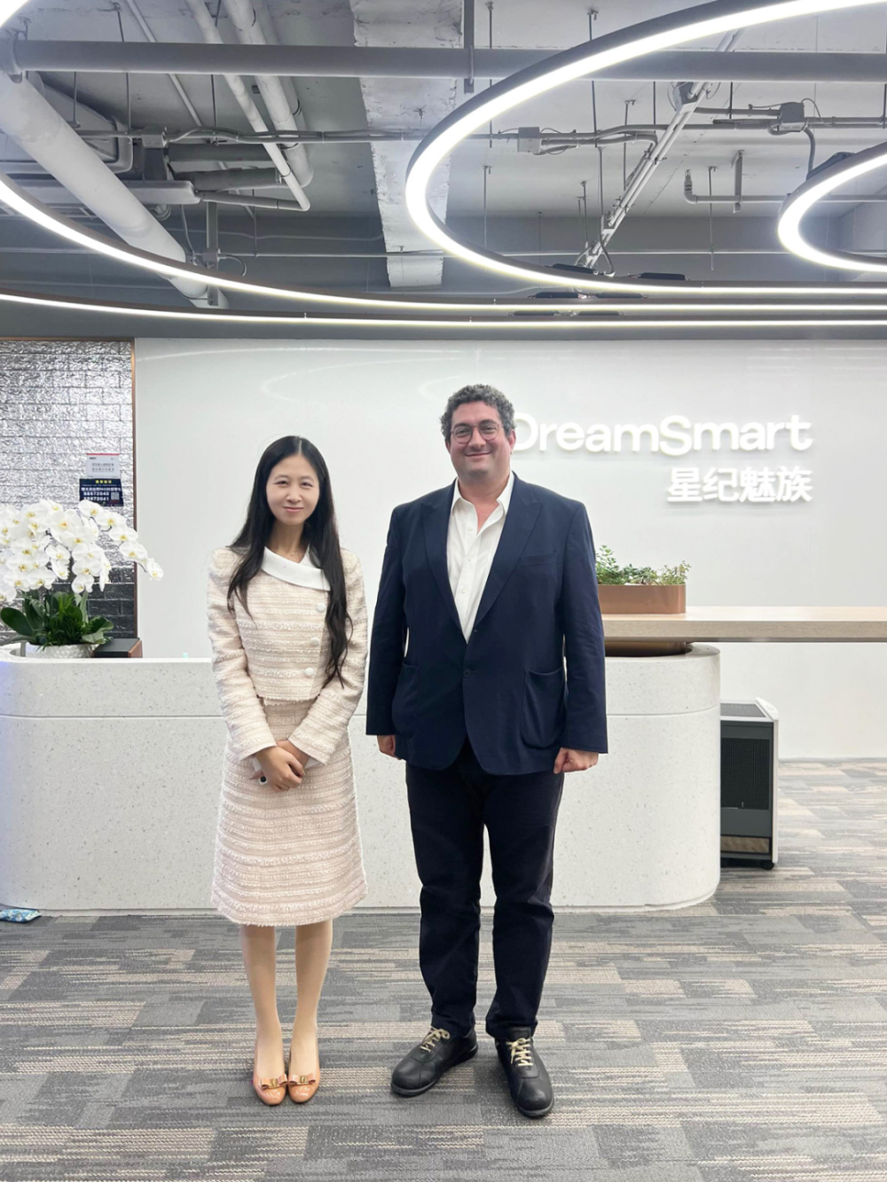 星纪魅族高层大换血:沈子瑜卸任ceo,女强人苏静接棒