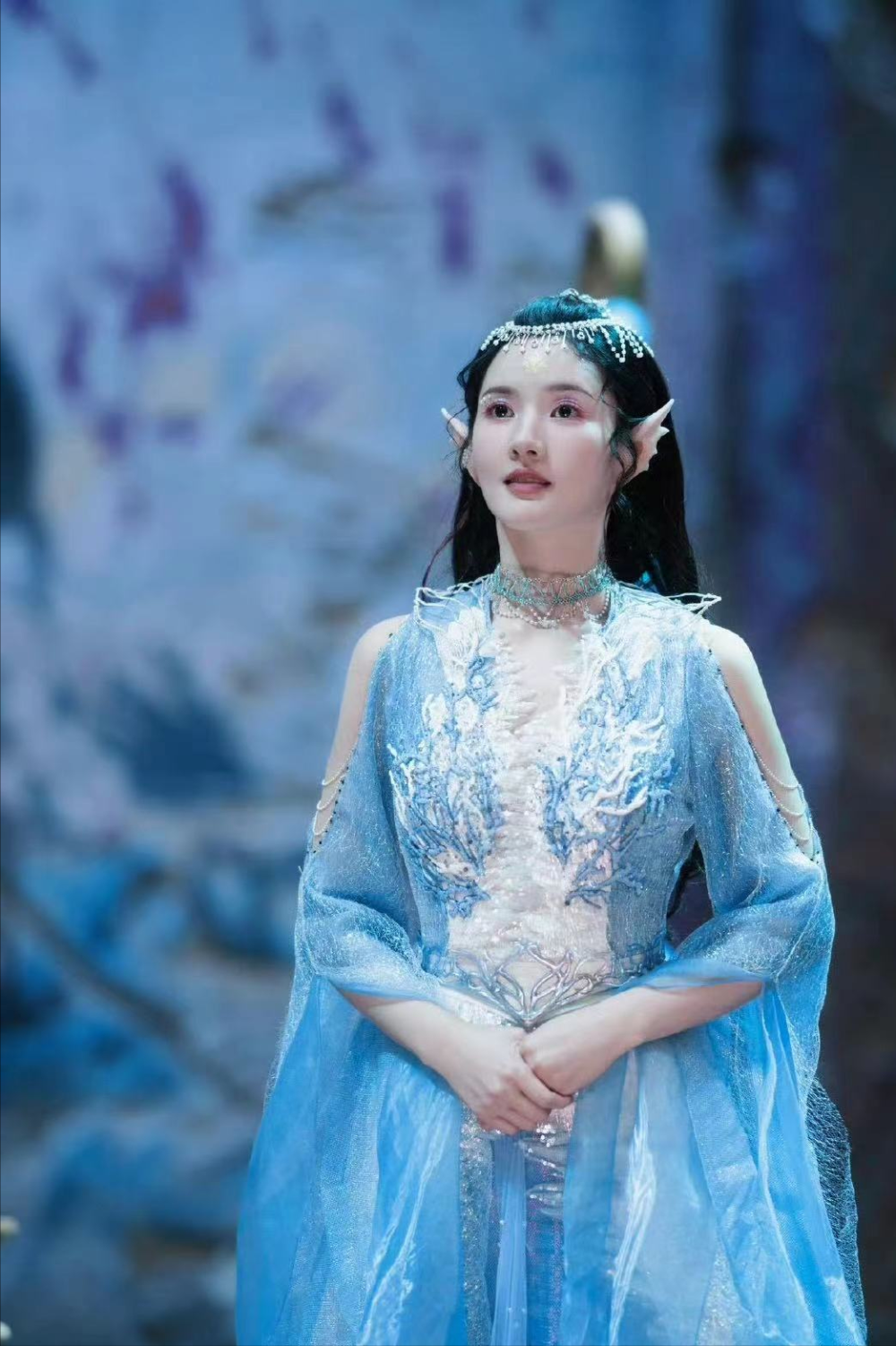 女演员长相很重要,《烈焰》她压轴登场,被夸"带姿出场"_腾讯新闻