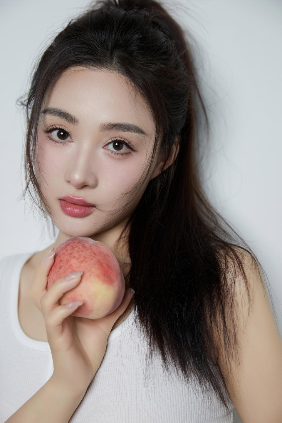 王俊凯追周杰伦,孙嘉璐追林俊杰,明星也有自己的偶像_腾讯新闻