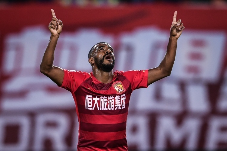 国足最大遗憾?亚冠金靴想归化足协竟没联系 恒大功勋曾拒绝加盟上港