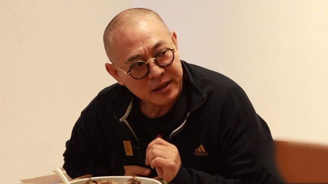 李连杰的身体还能撑多久?自从得了甲亢之后,他就再也演不动了