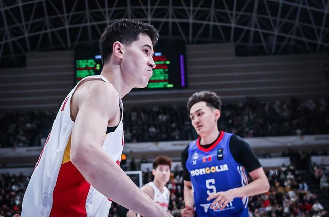 冲击17连胜男篮主帅日本队比赛的节奏很快我们必须做好准备