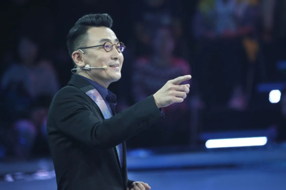 专访窦文涛:聊天治好了我的"忧郁症"