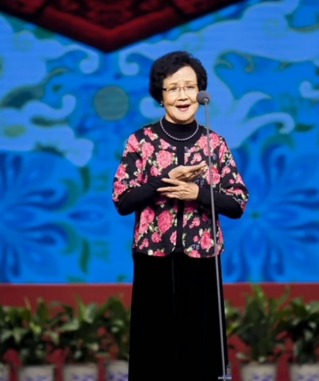 京剧表演艺术家张曼玲去世,是张国荣老师和忘年之交,与林青霞是好友