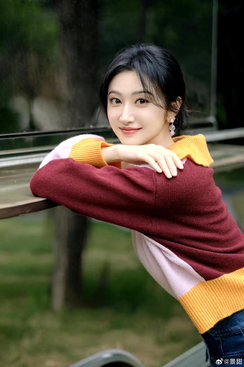 景甜乐游原热播加更四海重明搭档张凌赫又是1女3男模式